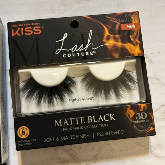 Kiss lash couture and magnetic lashes bundle with lash glue and liner - Picture 3 of 6